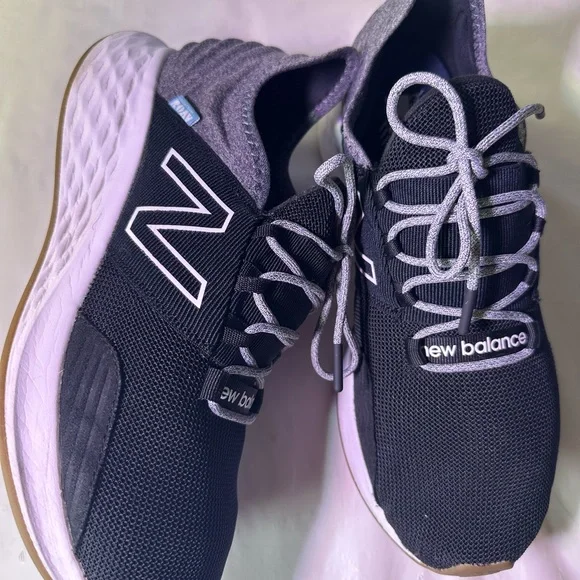 New Balance Black and Gray Athletic Shoes - Picture 7 of 11